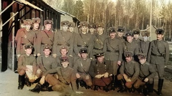 учебная группа с начальником курса в левашово